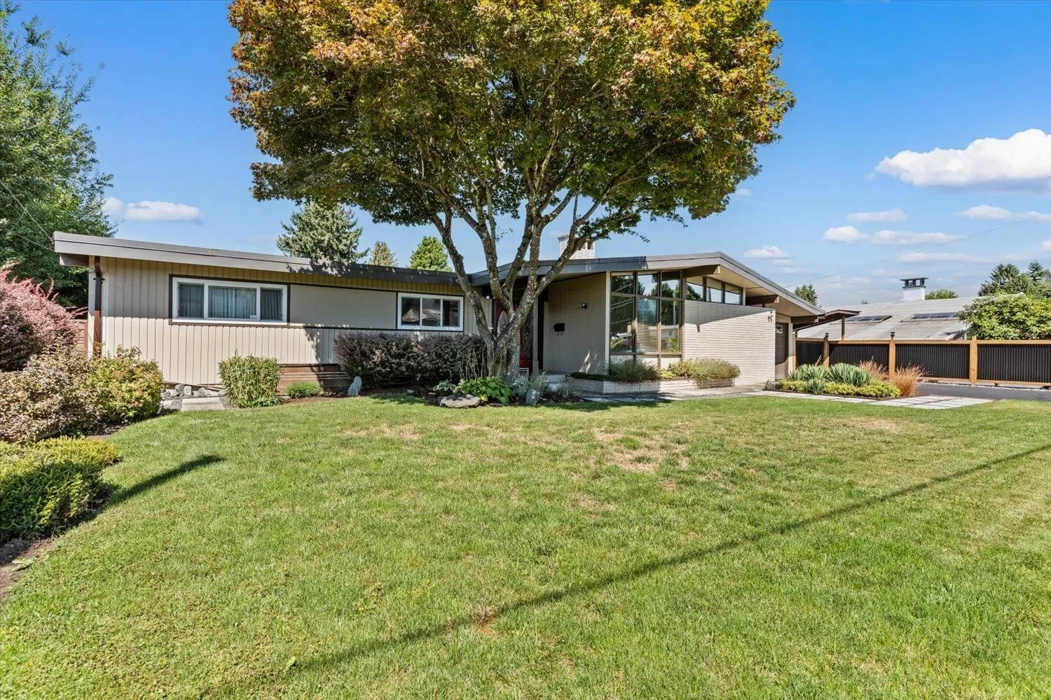 House for rent: 46661 Macken Avenue|chilliwack Proper East, Chilliwack, British Columbia V2P 3B9