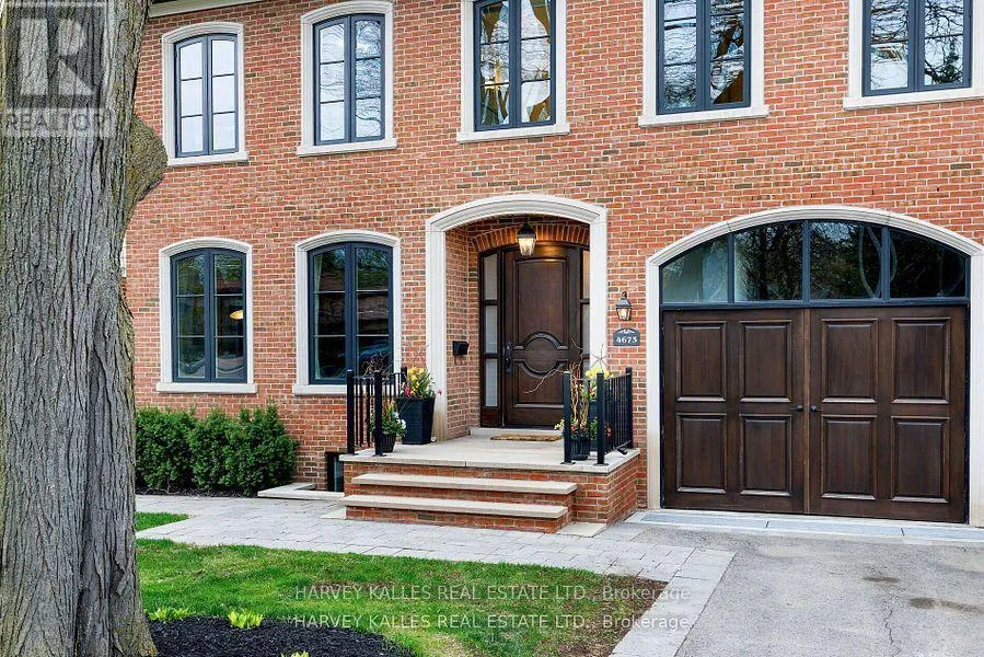 House for rent: 4673 Dundas Street W, Toronto, Ontario M9A 1A4