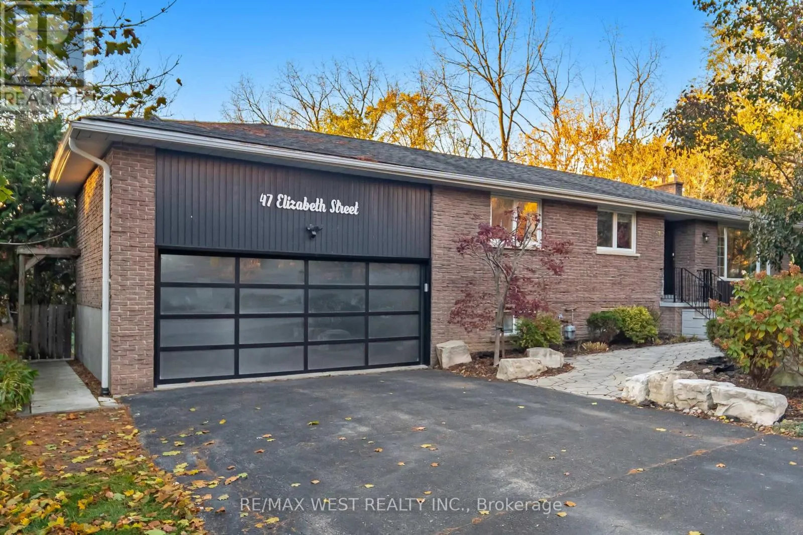 House for rent: 47 Elizabeth Street, Caledon, Ontario L7E 1A3