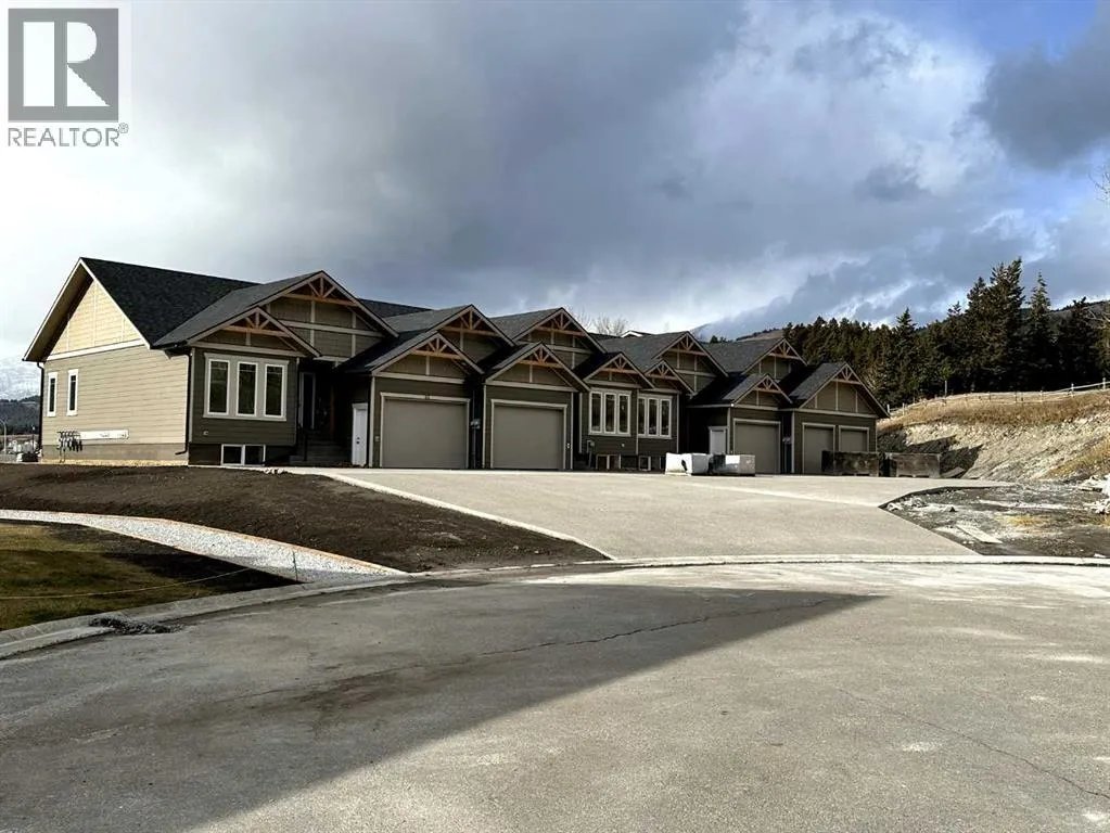 Row / Townhouse for rent: 47 Ironstone Drive, Coleman, Alberta T0K 0M0