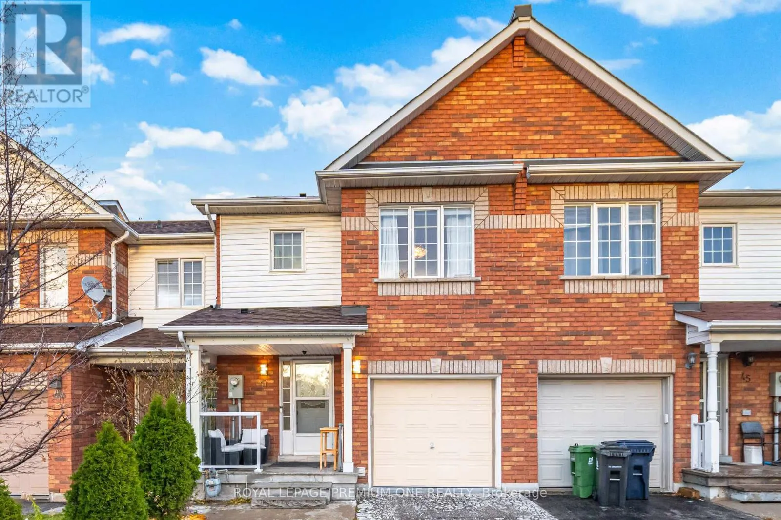 Row / Townhouse for rent: 47 Triple Crown Avenue, Toronto, Ontario M9W 7E5