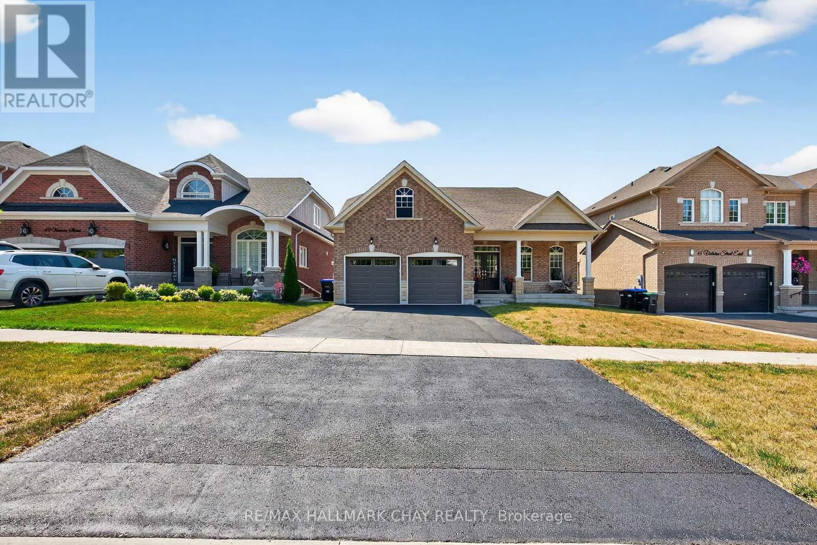 House for rent: 47 Victoria Street E, Innisfil, Ontario L0L 1L0