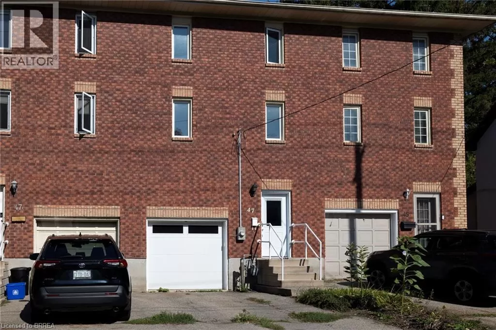 Row / Townhouse for rent: 47 Walnut Street, Brantford, Ontario N3T 1H1