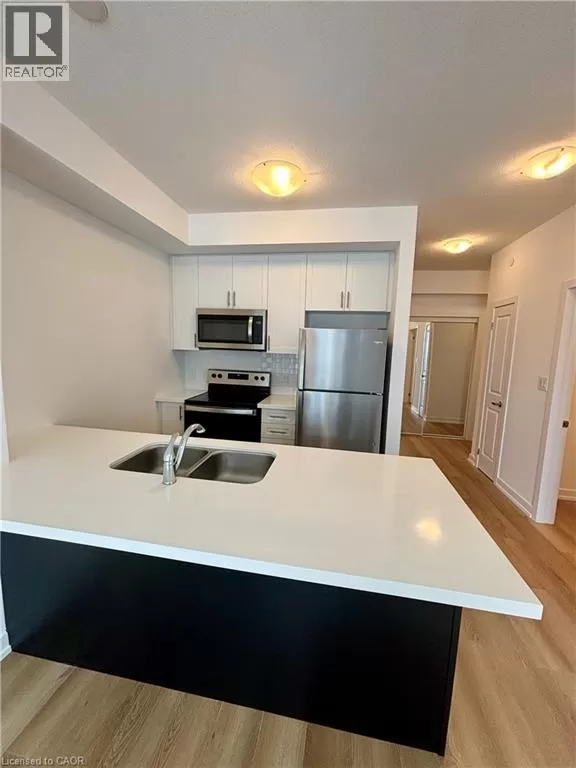 Apartment for rent: 470 Dundas Street E Unit# 815, Waterdown, Ontario L8B 2A6