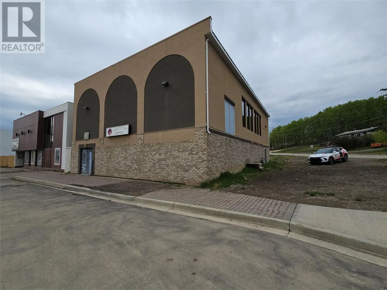 Other for rent: 4701 51 Street Nw, Chetwynd, British Columbia V0C 1J0