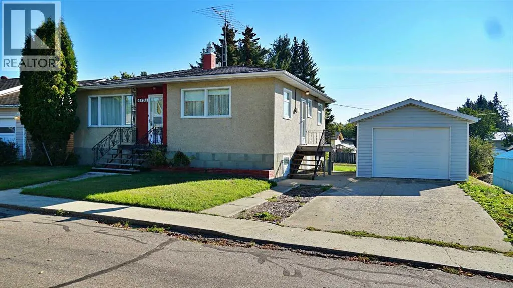 House for rent: 4703 49 Street, Myrnam, Alberta T0B 3K0