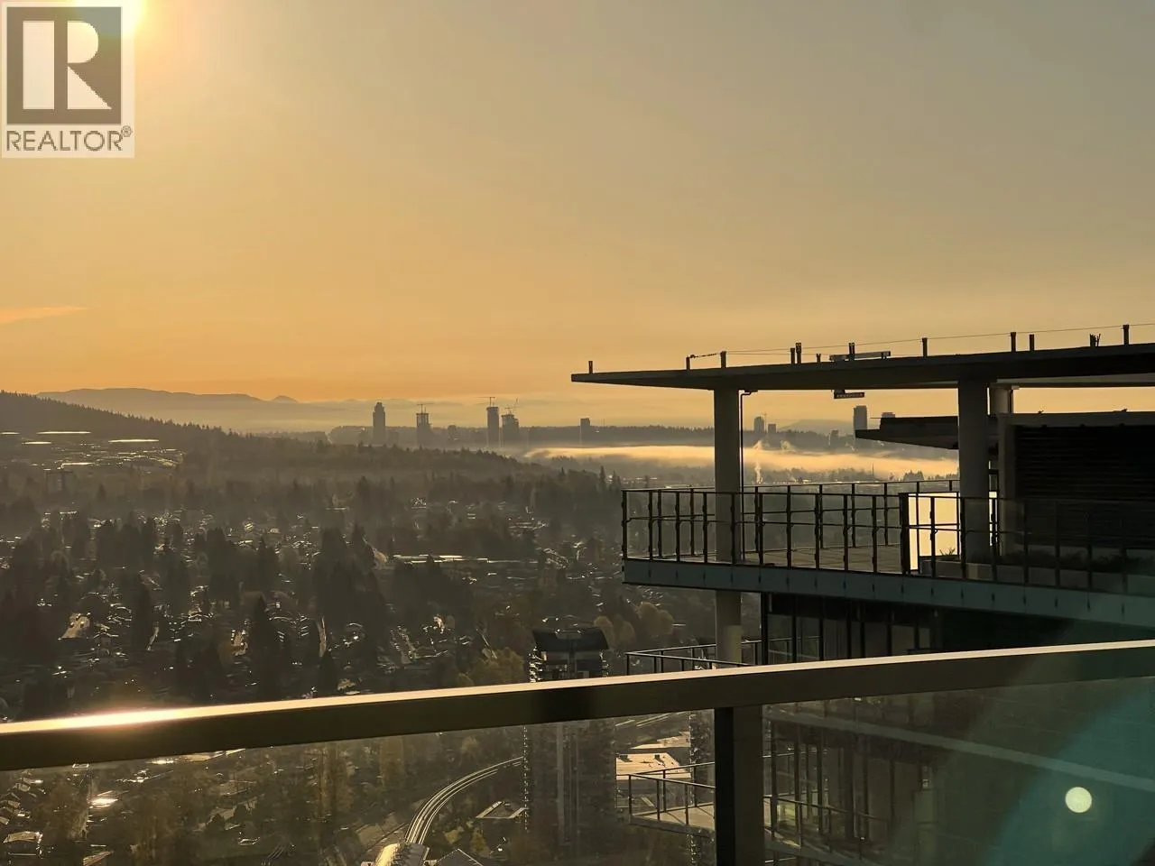 Apartment for rent: 4705 4880 Lougheed Highway, Burnaby, British Columbia V5C 0N1