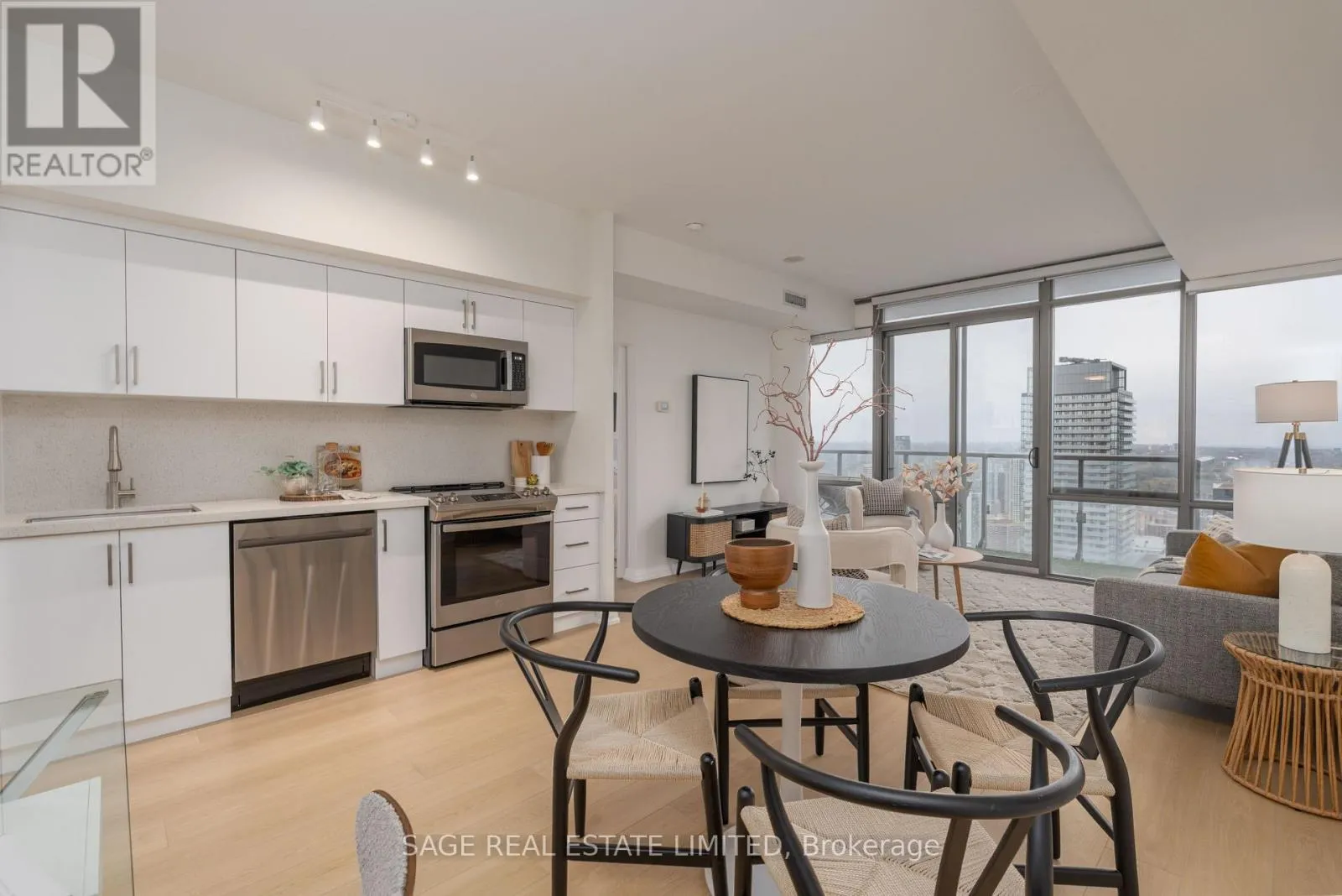 Apartment for rent: 4706 - 832 Bay Street, Toronto, Ontario M5S 1Z6