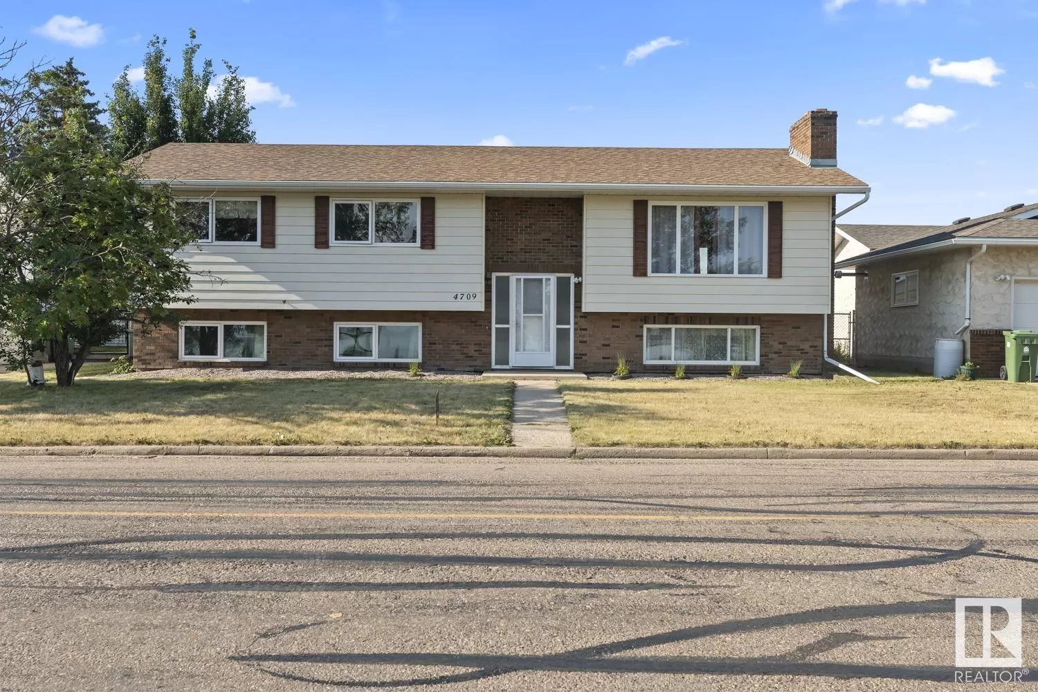 House for rent: 4709 Lakeshore Dr, Bonnyville Town, Alberta T9N 1P9