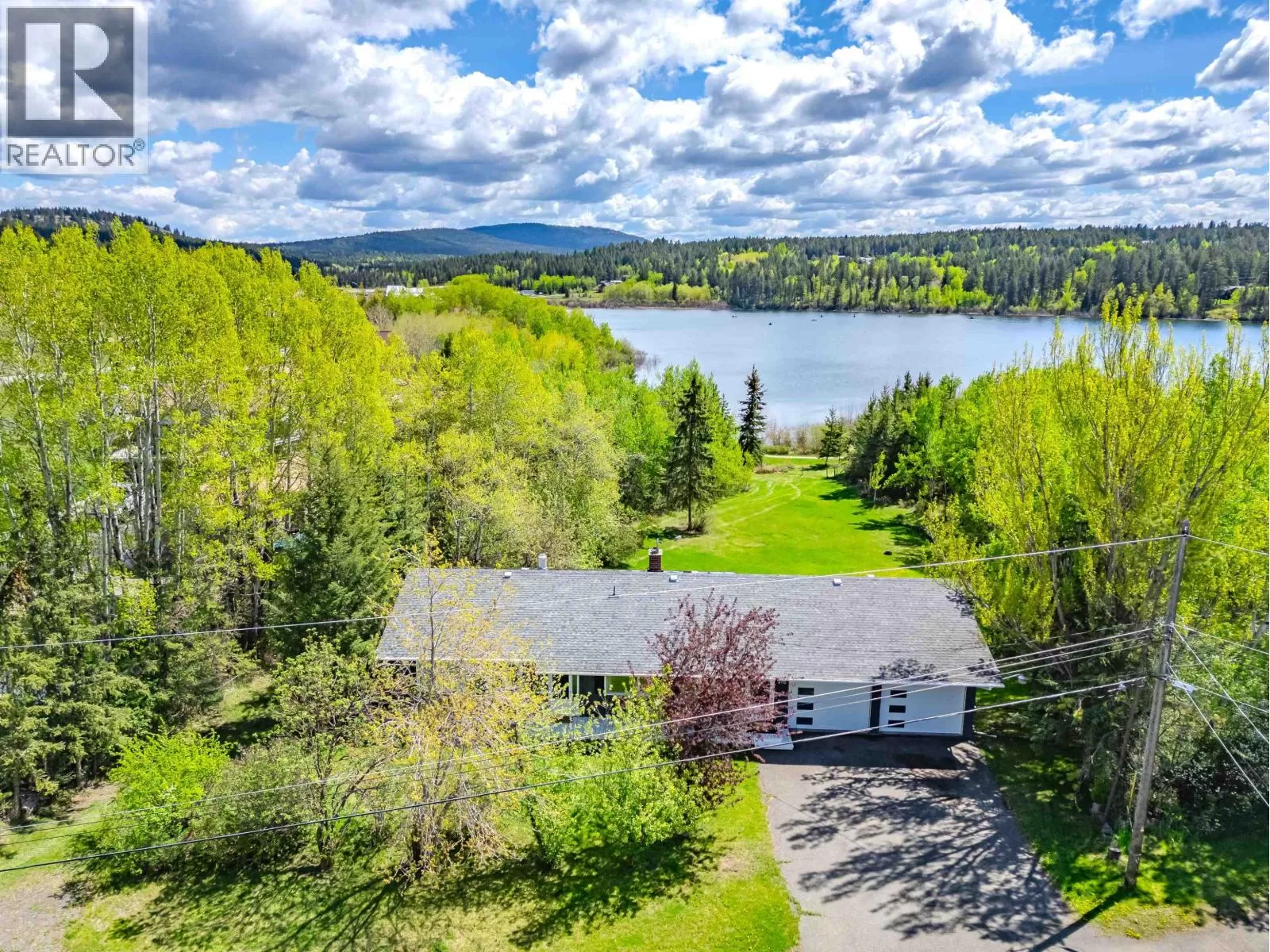 House for rent: 4715 Parker Court, 108 Mile Ranch, British Columbia V0K 2Z0