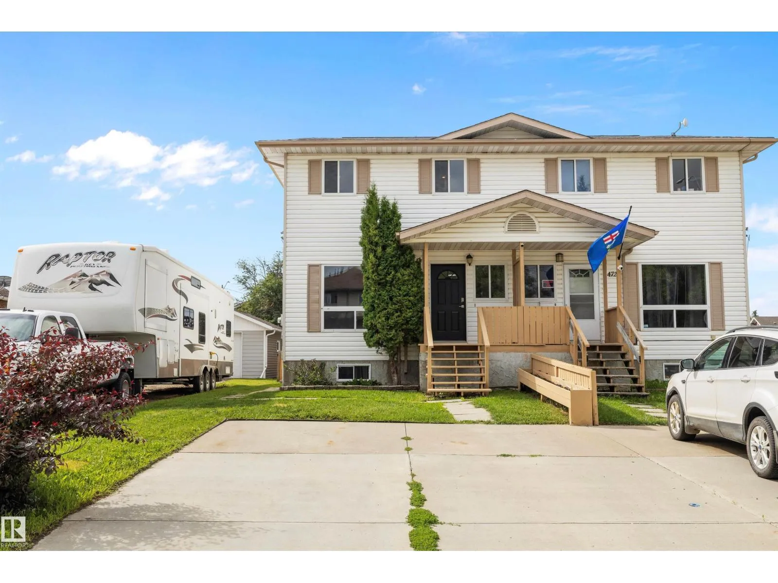 Duplex for rent: 4719 49 Av, Calmar, Alberta T0C 0V0