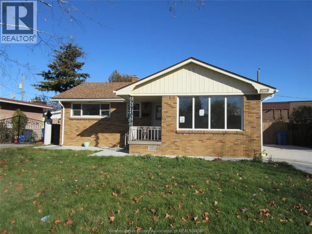 House for rent: 472 Christopher, Windsor, Ontario N8S 3X2