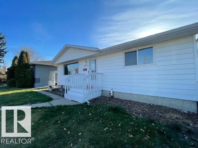 House for rent: 4723 103 Av Nw, Edmonton, Alberta T6A 0S8