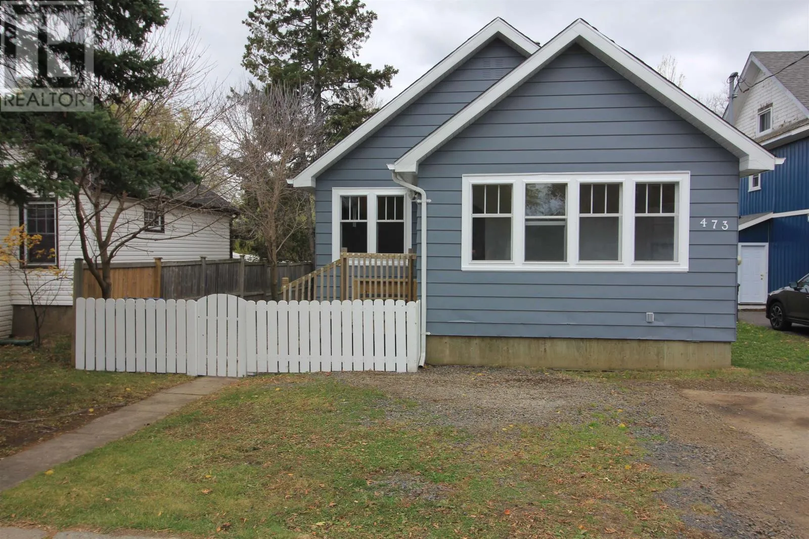 473 John St., Thunder Bay, Ontario P7B 1X9