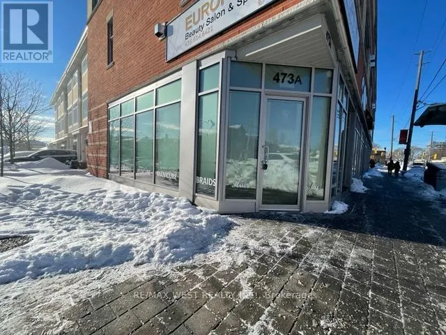 Retail for rent: 473a Rogers Road, Toronto, Ontario M6M 0B3
