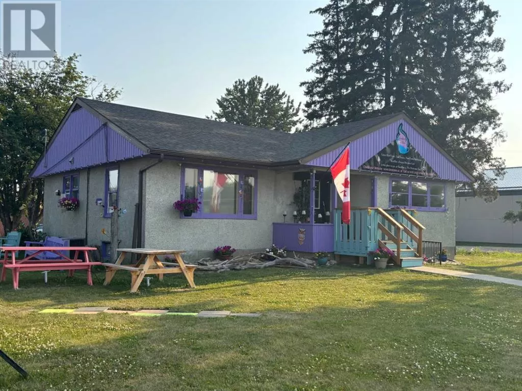 4752 50 Avenue, Whitecourt, Alberta T7S 1B3