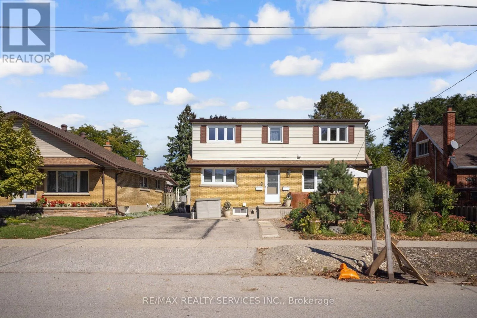 Duplex for rent: 476 Prospect Avenue, Kitchener, Ontario N2A 1E1