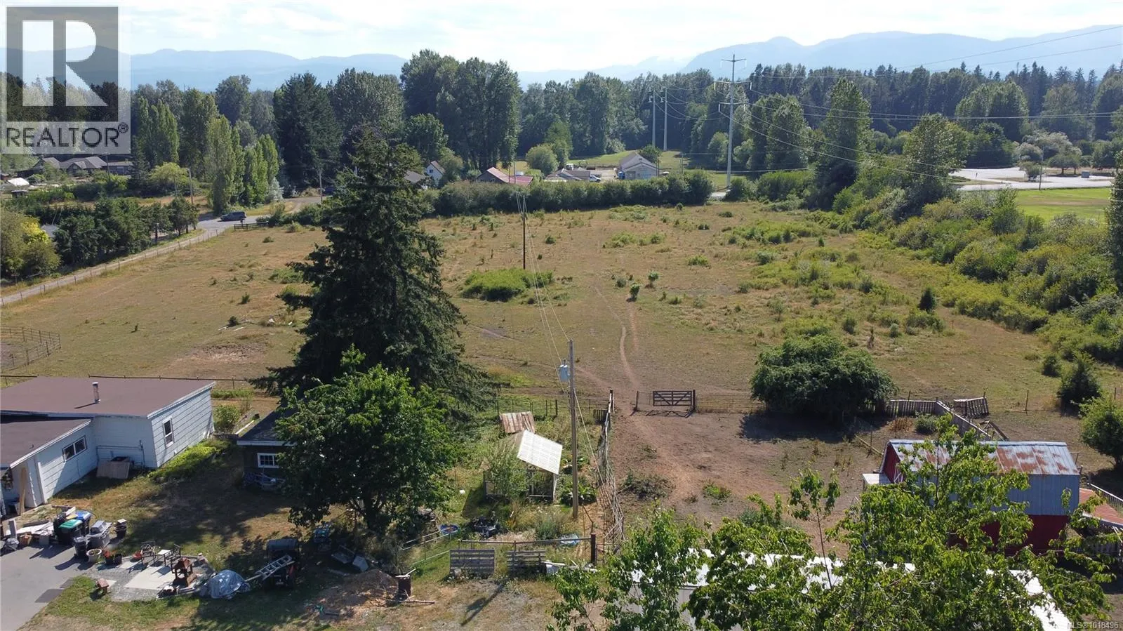 Commercial Mix for rent: 4766 Headquarters Rd, Courtenay, British Columbia V9N 9H4