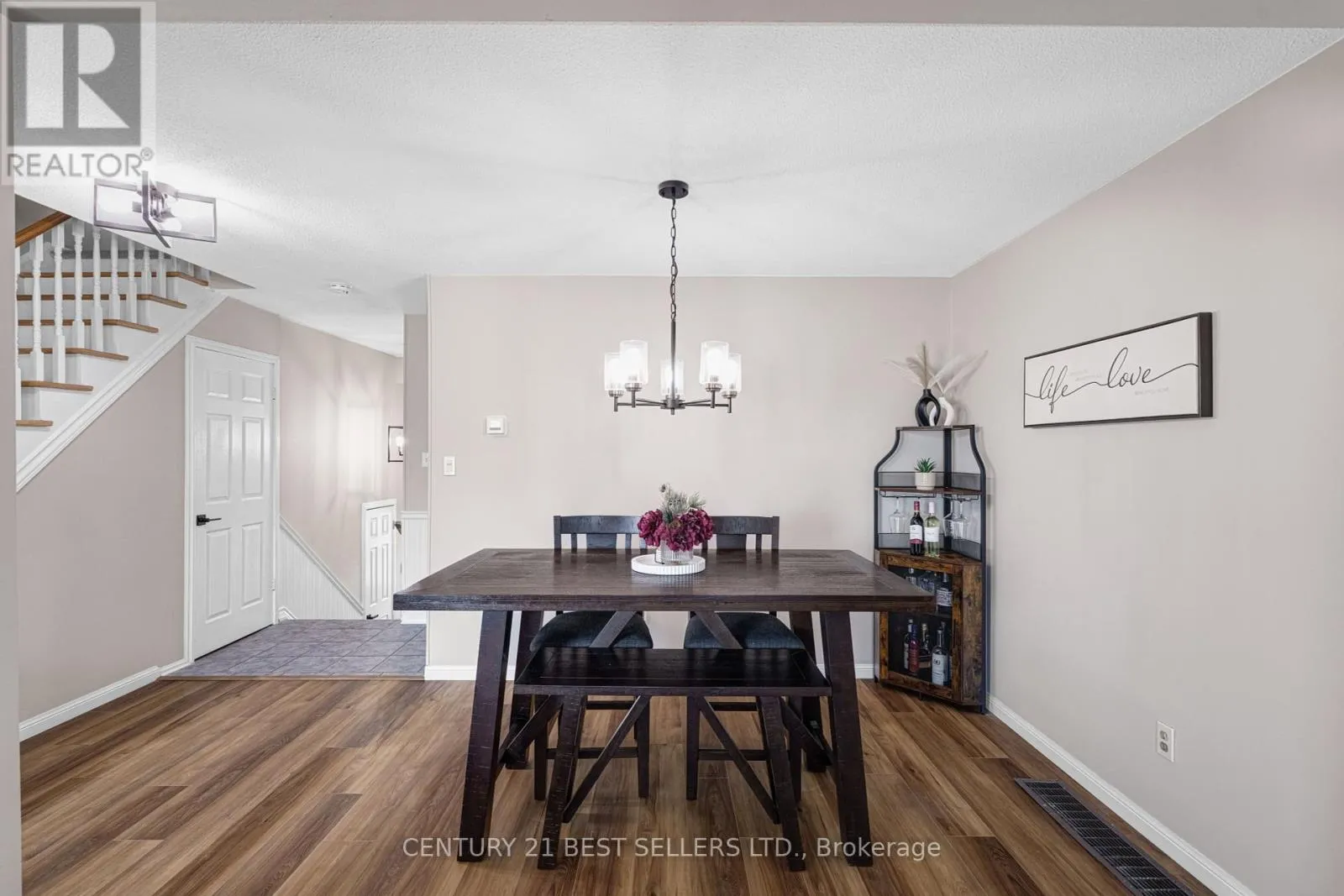 Row / Townhouse for rent: 477 Ontario Street N, Milton, Ontario L9T 3J4