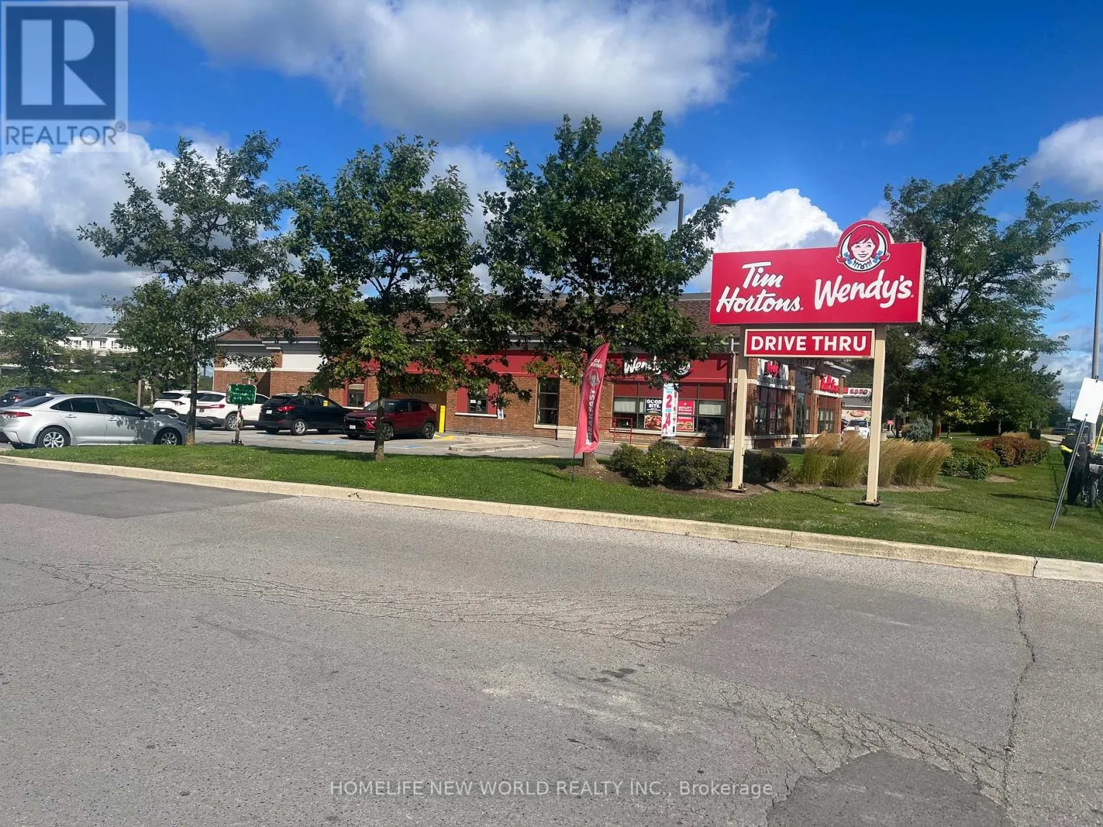 4770 Victoria Avenue, Niagara Falls, Ontario L2E 4C2