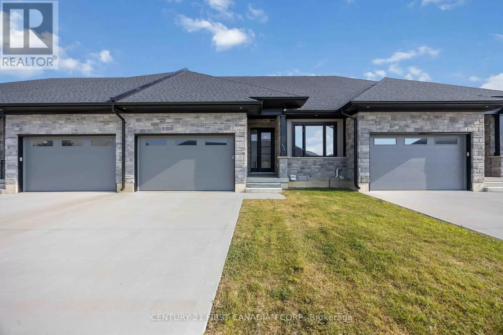 Row / Townhouse for rent: 479 Kip Lane, Plympton-Wyoming, Ontario N0N 1T0