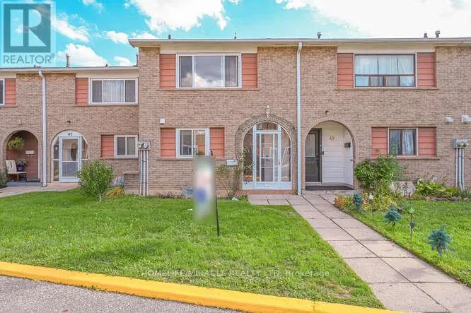 Row / Townhouse for rent: 48 - 2012 Martingrove Road W, Toronto, Ontario M9V 4A3