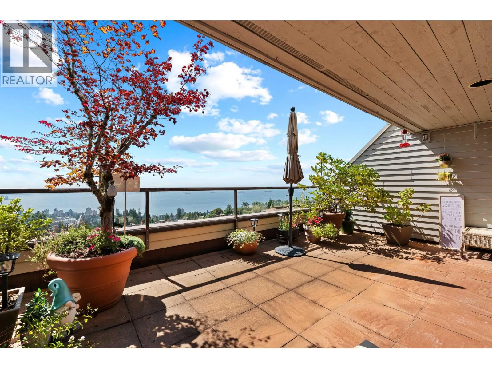 Apartment for rent: 48 2250 Folkestone Way, West Vancouver, British Columbia V7S 2X7