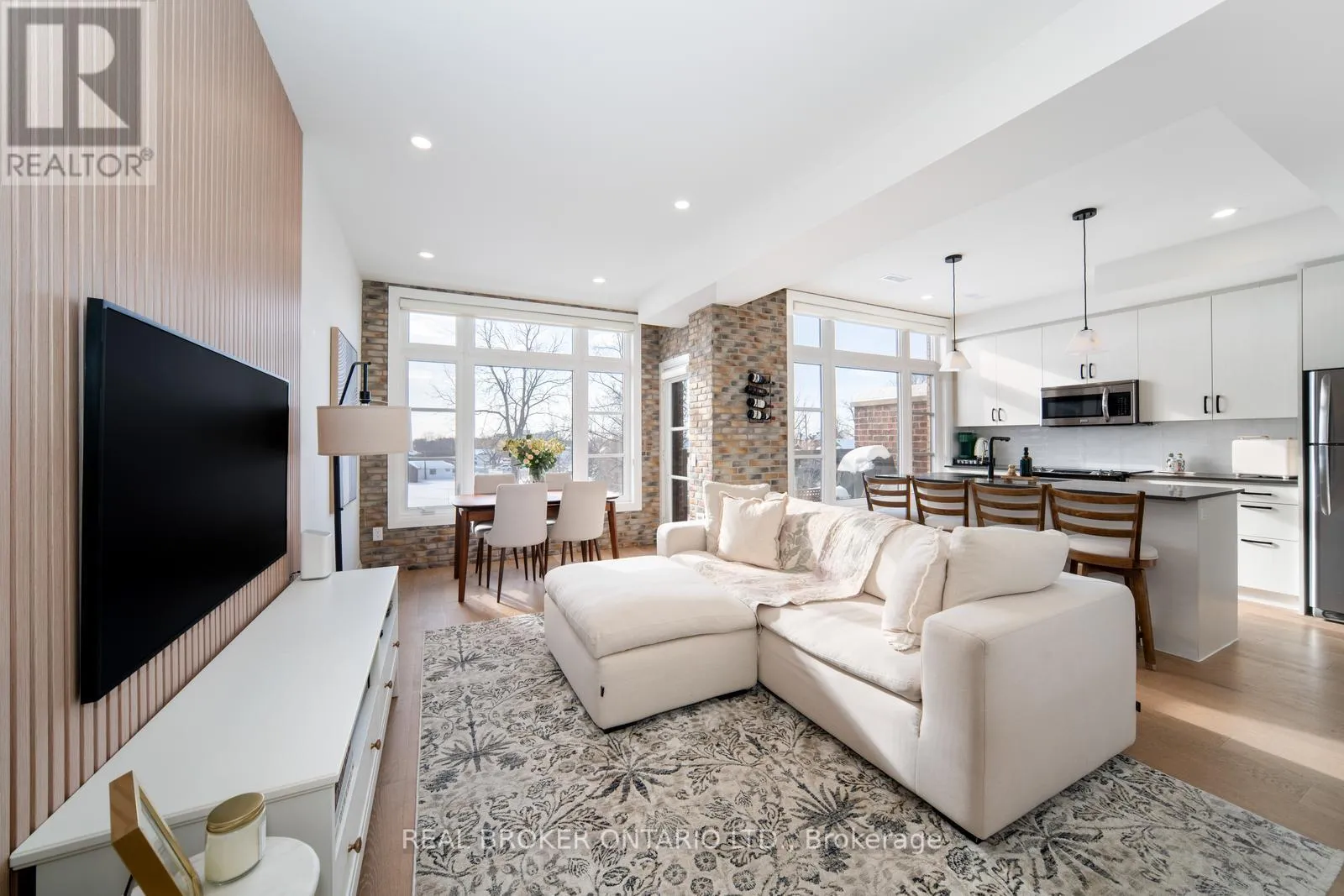 Row / Townhouse for rent: 48 - 8167 Kipling Avenue, Vaughan, Ontario L4L 0G4