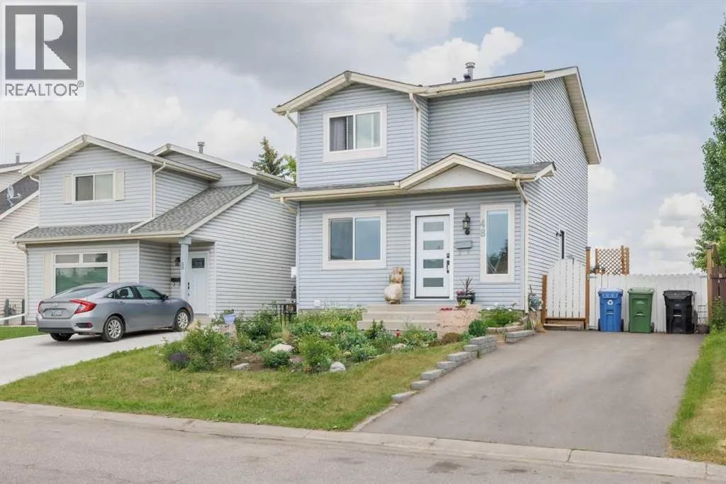 House for rent: 48 Aberdare Way Ne, Calgary, Alberta T2A 6V5