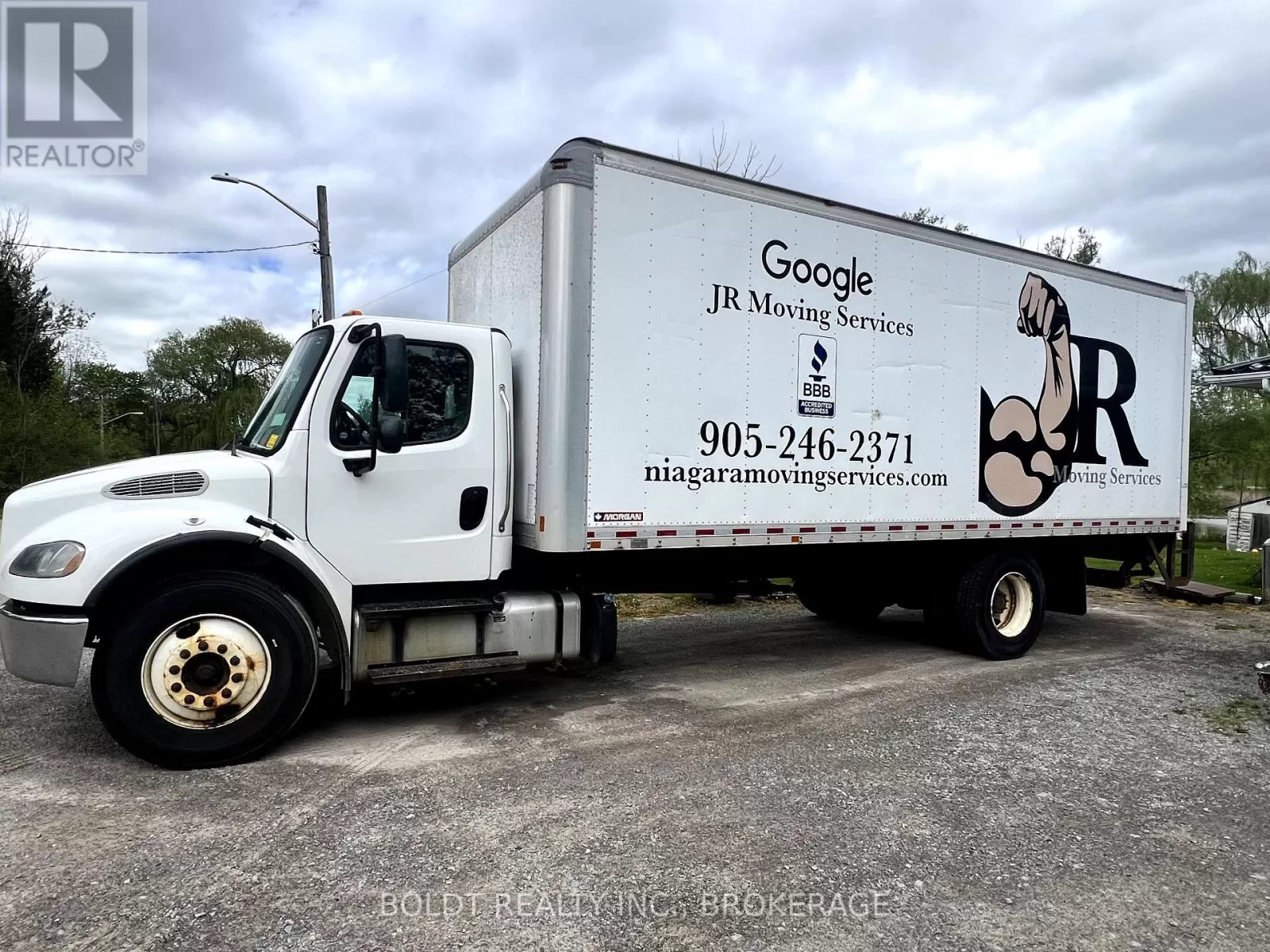 48 Belair Drive, St. Catharines, Ontario L2N 6X9