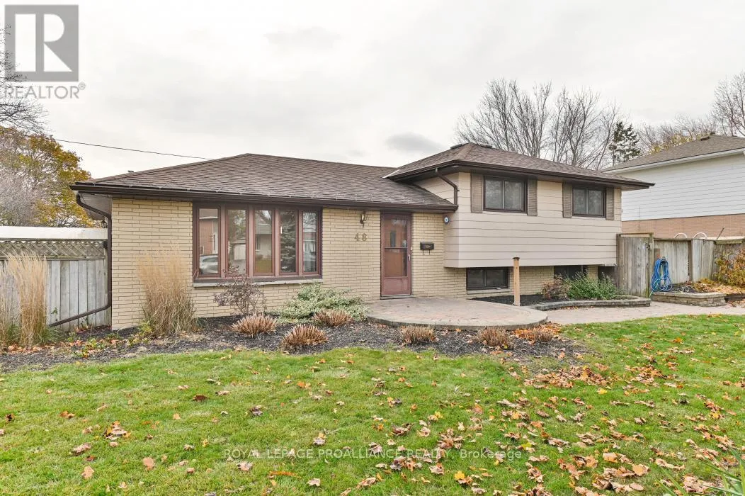 House for rent: 48 Janlyn Crescent, Belleville, Ontario K8N 1L2