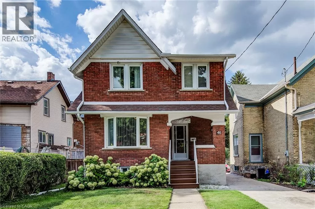 House for rent: 48 John Street E, Waterloo, Ontario N2J 1E8