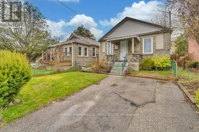 House for rent: 48 Park Street W, Mississauga, Ontario L5H 1G7