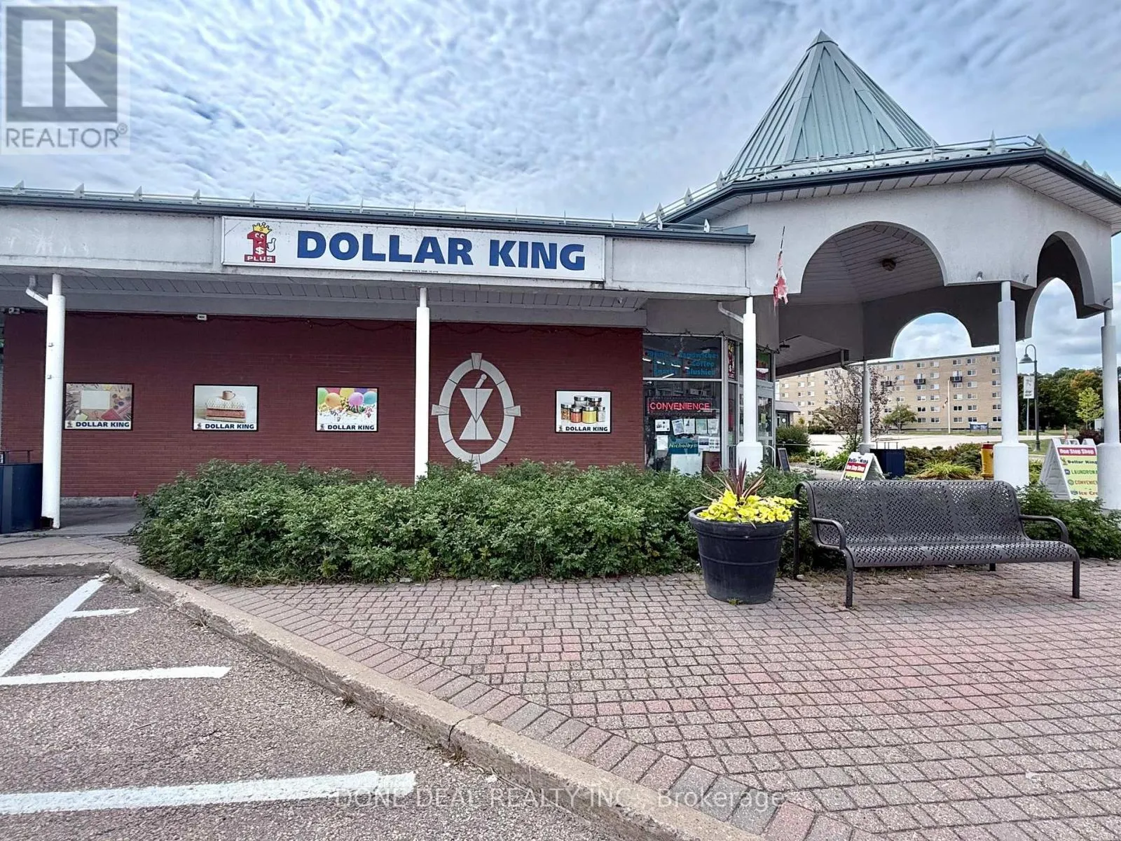 48 Ridge Road, Deep River, Ontario K0J 1P0