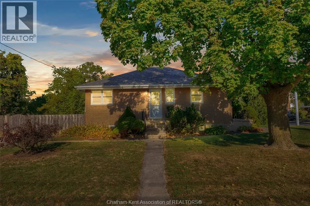 House for rent: 48 Simonton Drive, Chatham, Ontario N7M 5C6