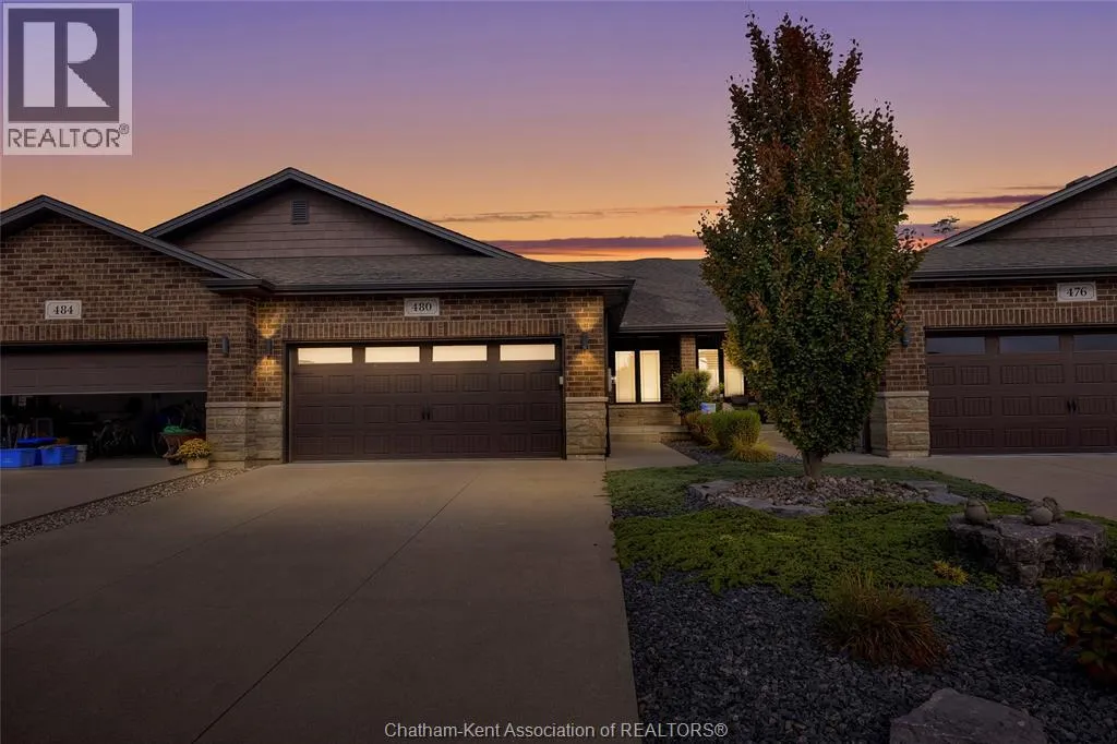 Row / Townhouse for rent: 480 Tweedsmuir Avenue West, Chatham, Ontario N7M 0K9