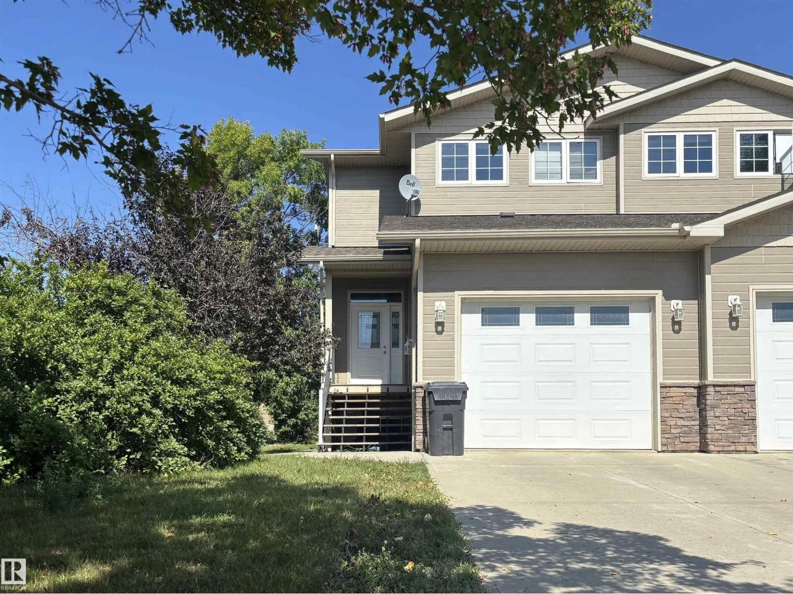 Duplex for rent: 4804 53 Av, Elk Point, Alberta T0A 1A0