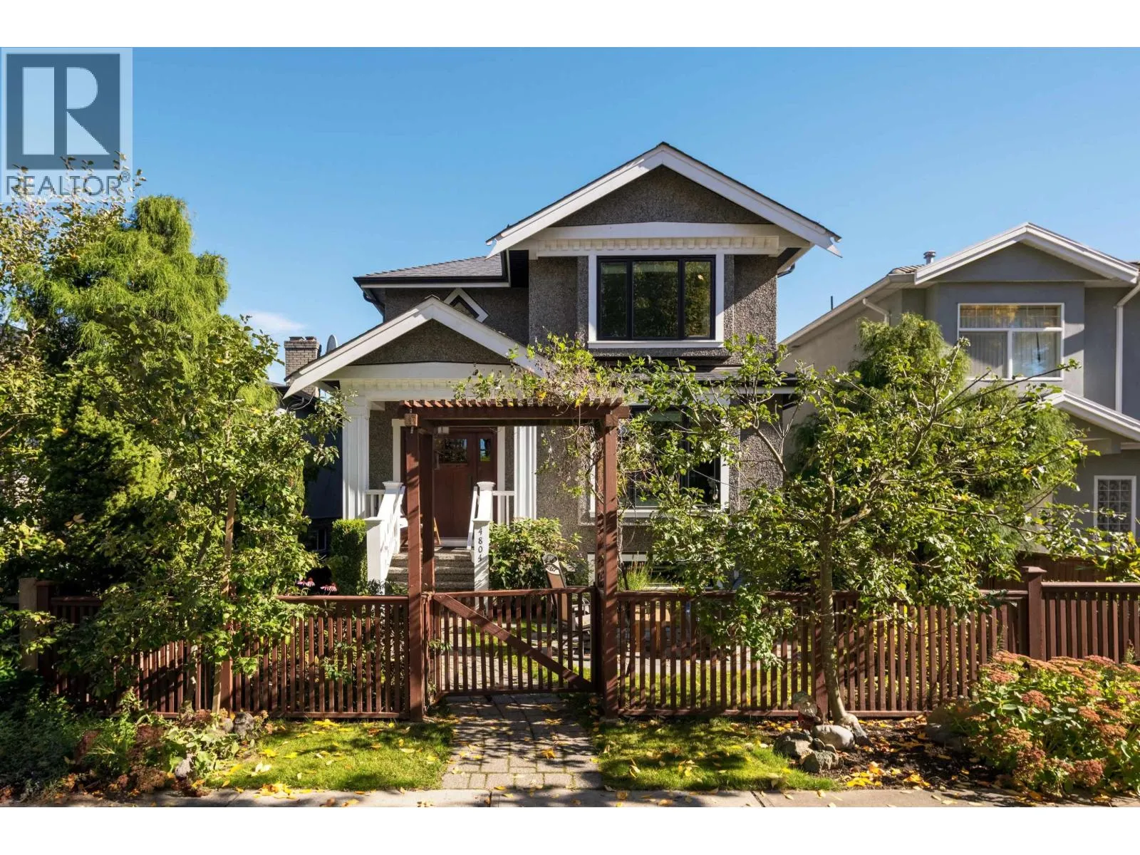 House for rent: 4804 Elgin Street, Vancouver, British Columbia V5V 4S2