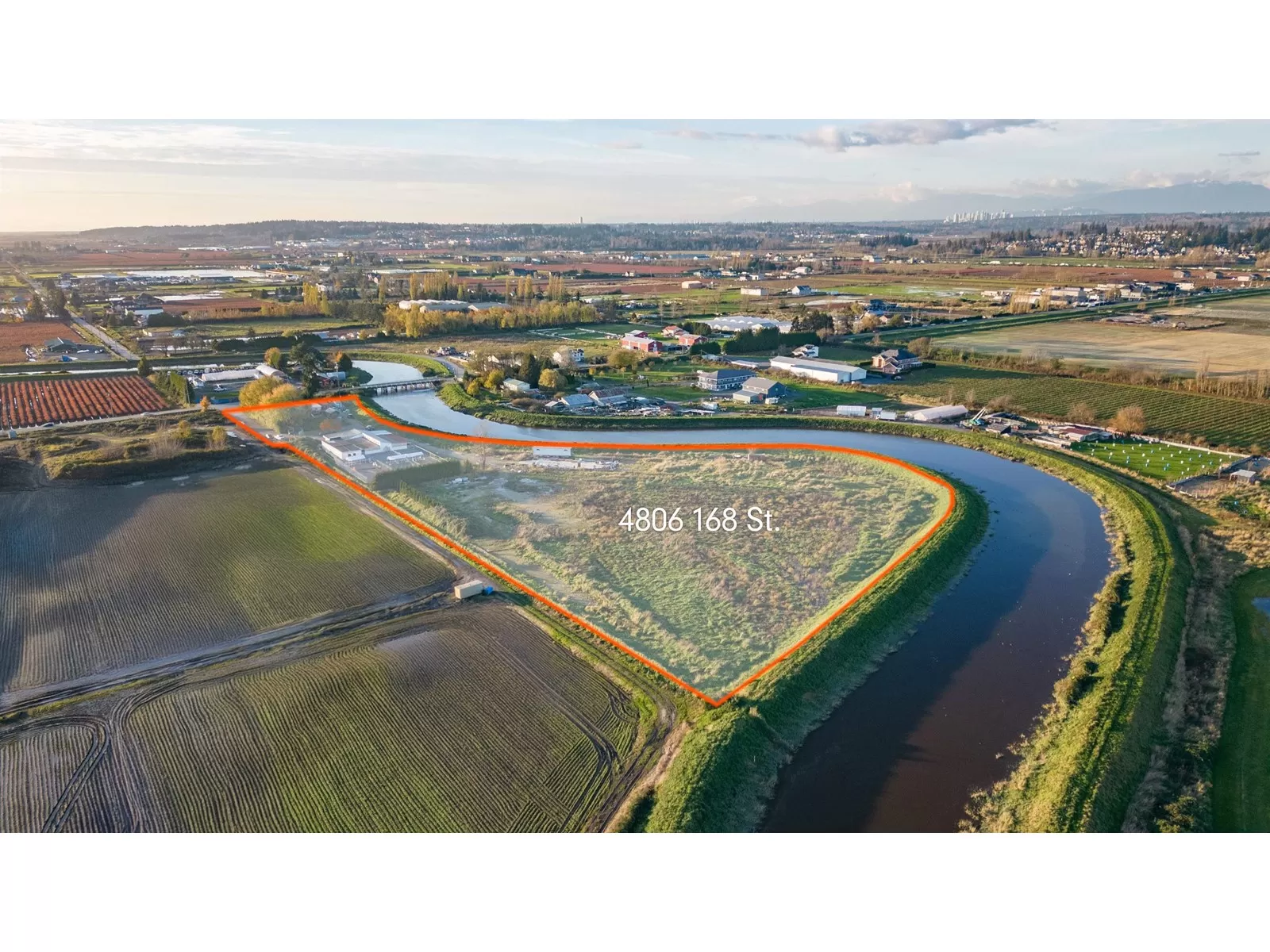 Manufactured Home/Mobile for rent: 4806 168 Street, Surrey, British Columbia V3S 0L2