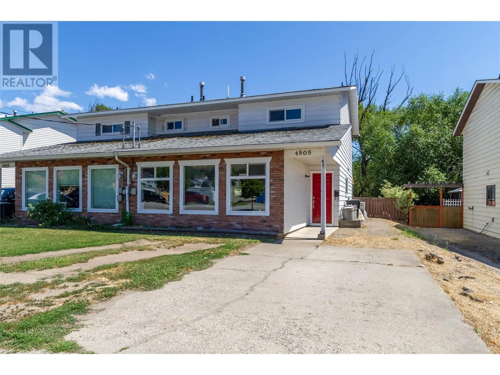 Duplex for rent: 4808 25 Avenue, Vernon, British Columbia V1T 6R4