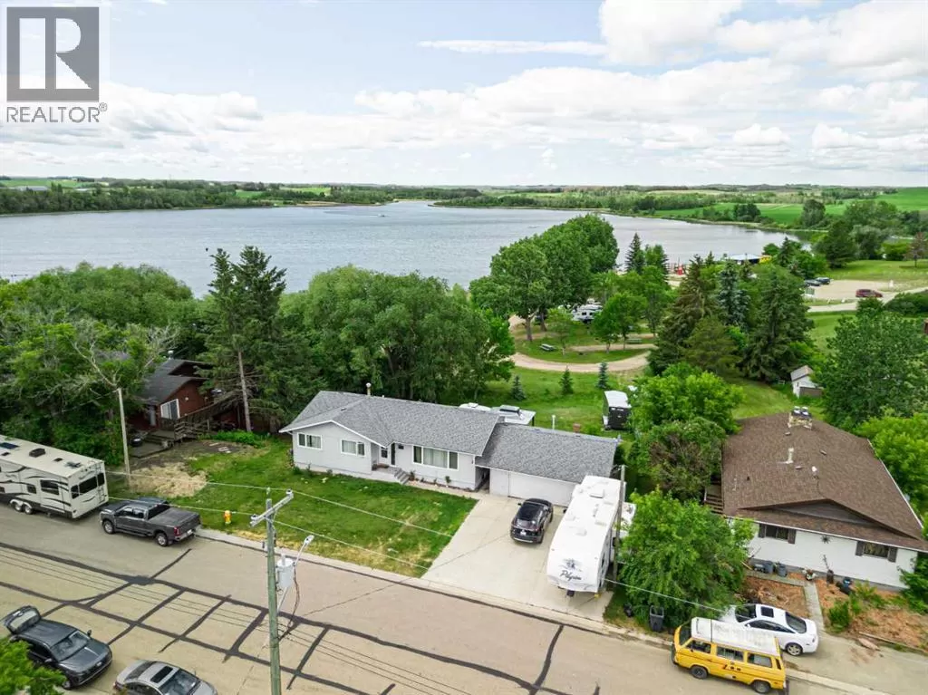 House for rent: 4812 Lake Street, Alix, Alberta T0C 0B0