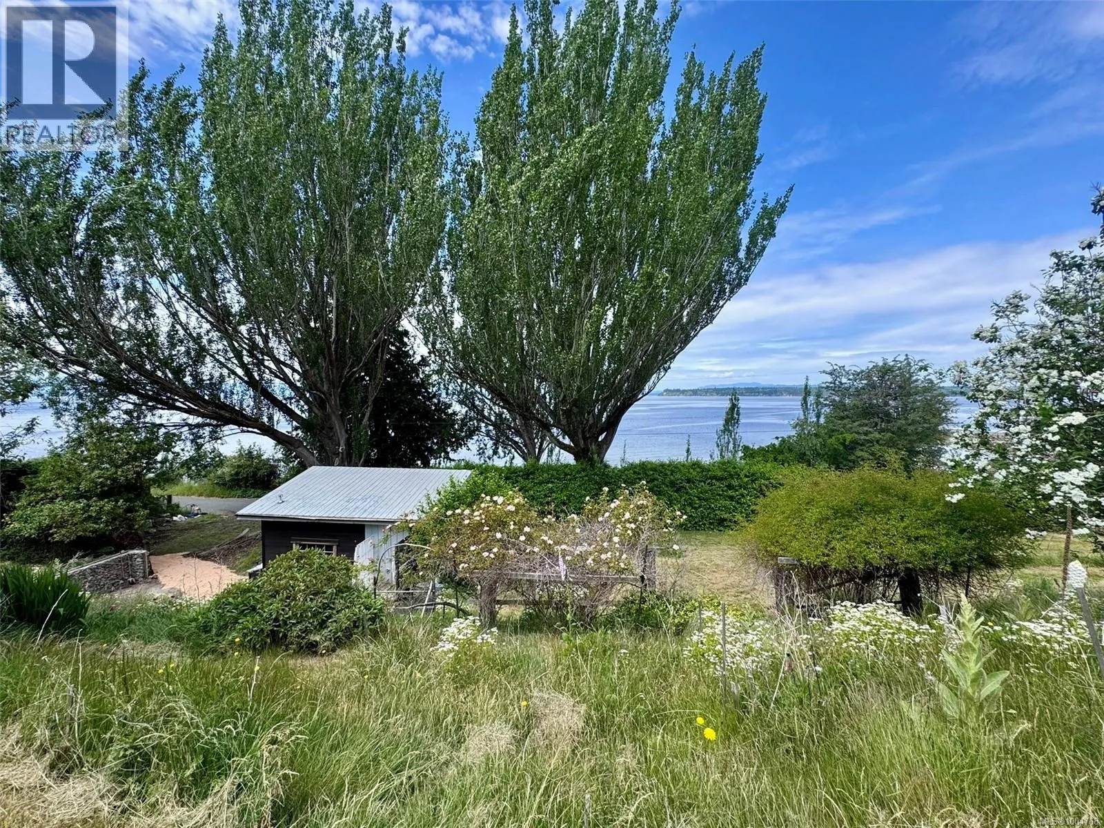 Other for rent: 482 Smelt Bay Rd, Cortes Island, British Columbia V0P 1K0