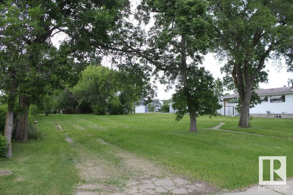 No Building for rent: 4820 54 Av, Tofield, Alberta T0B 4J0