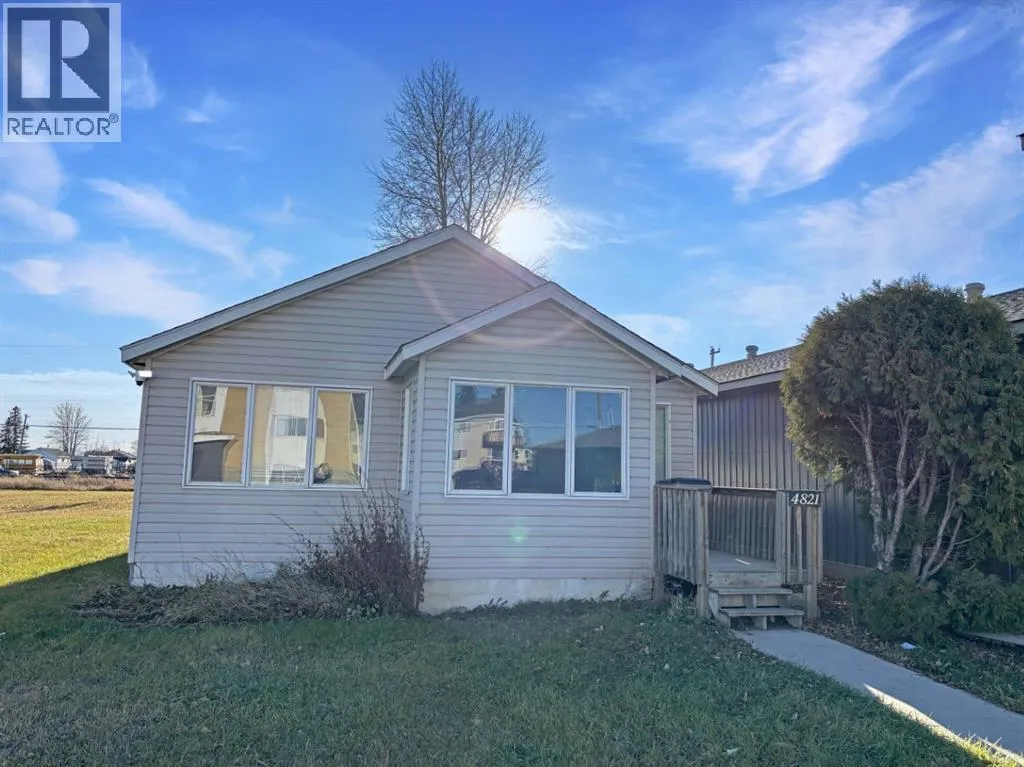 House for rent: 4821 51st Avenue, High Prairie, Alberta T0G 1E0