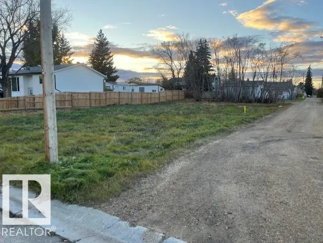 No Building for rent: 4824 50 Street, Barrhead, Alberta T7N 1A4