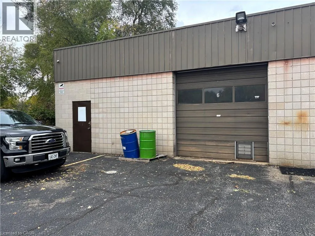 483 Enfield Road Unit# 6, Burlington, Ontario L7T 2X5