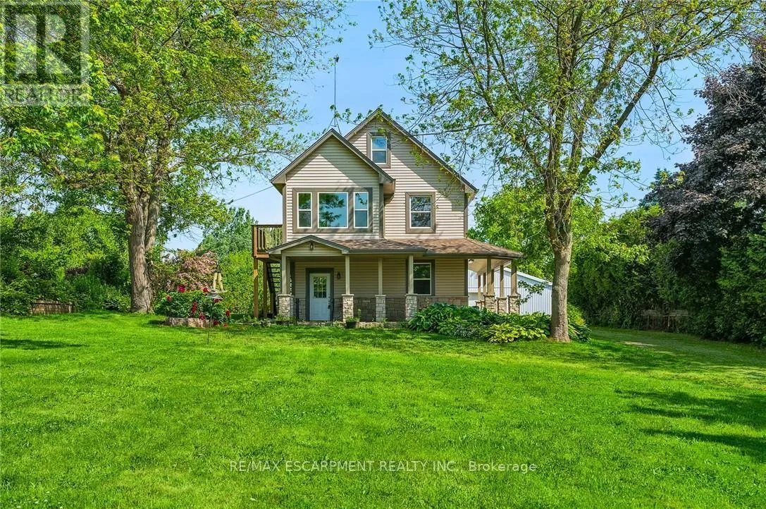 House for rent: 483 Harvest Road, Hamilton, Ontario L9H 5E2