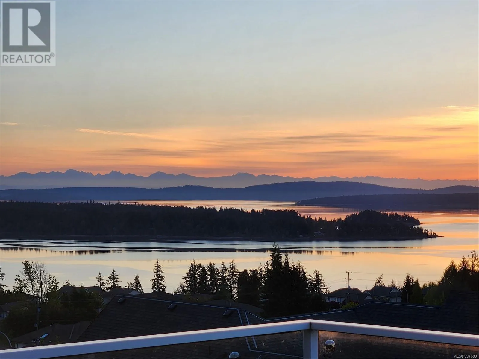 House for rent: 483 Hillview Ave, Ladysmith, British Columbia V9G 1W2