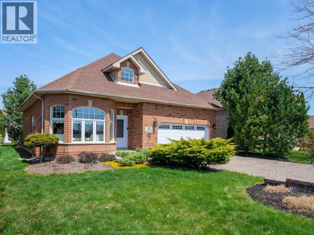 House for rent: 4832 Southwood Lakes Boulevard, Windsor, Ontario N9G 2T2