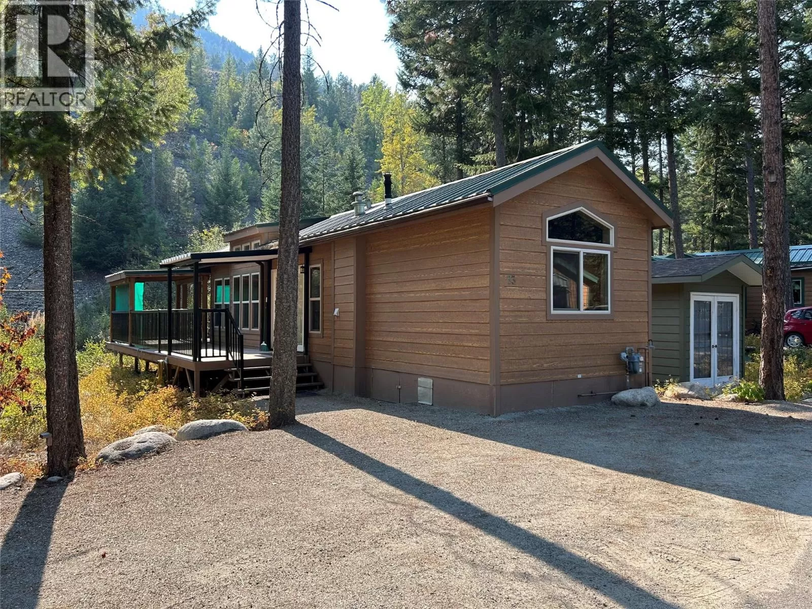 Park Model Mobile Home for rent: 4835 Paradise Valley Drive Unit# 33, Peachland, British Columbia V0H 1X3